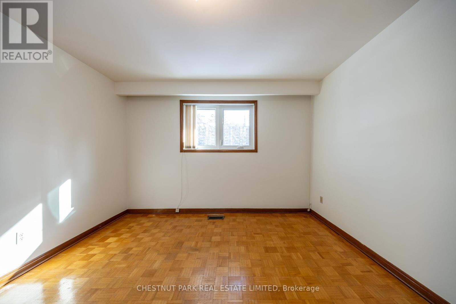 49 Woodville Avenue, Toronto, Ontario  M4K 2J5 - Photo 37 - E12821146