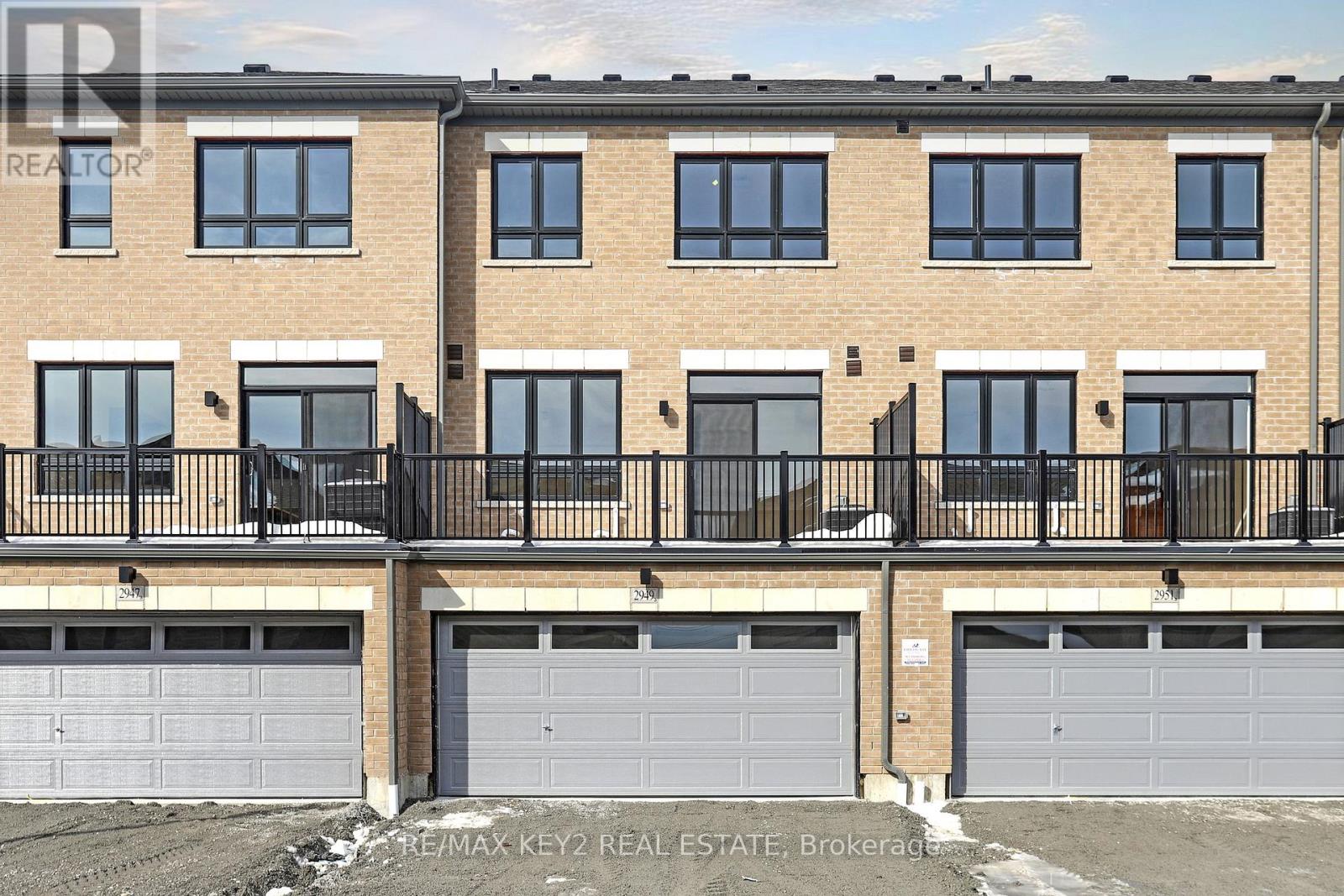 2949 Starlight Drive, Pickering, Ontario  L1X 0G8 - Photo 2 - E12835716