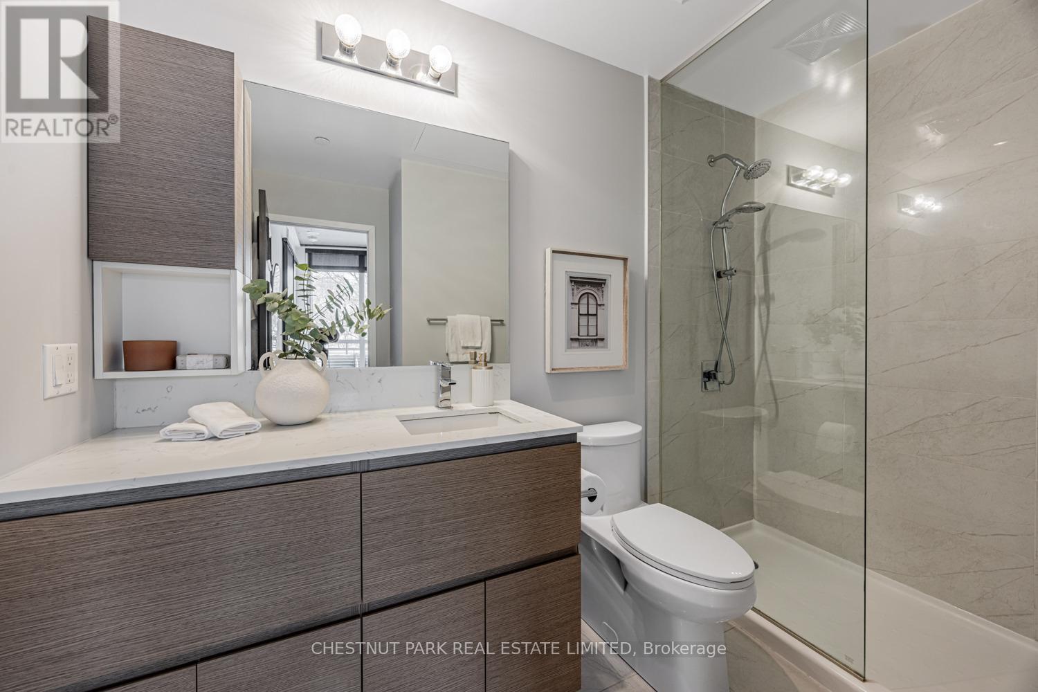 201 - 630 Kingston Road, Toronto, Ontario  M4E 0B7 - Photo 27 - E12835820