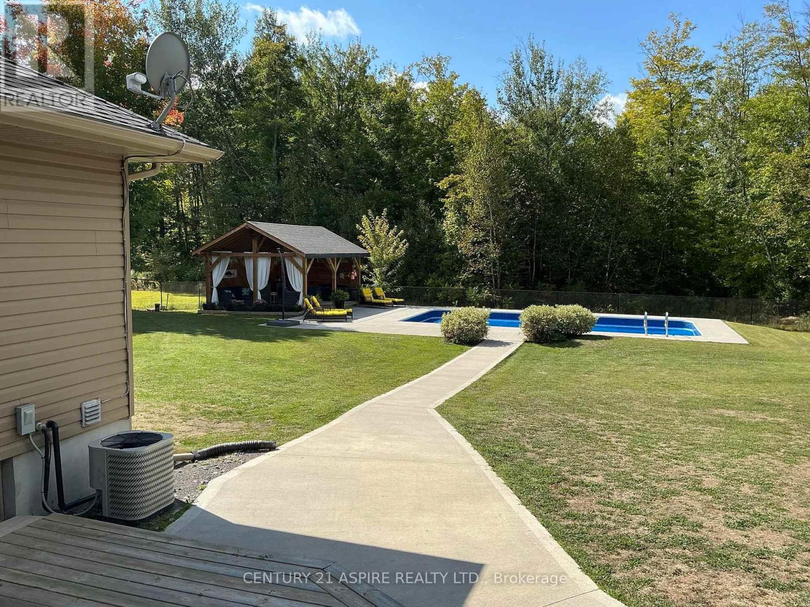 192 Hila Road, Whitewater Region, Ontario K8A 6W3 - Photo 43 - X12832274