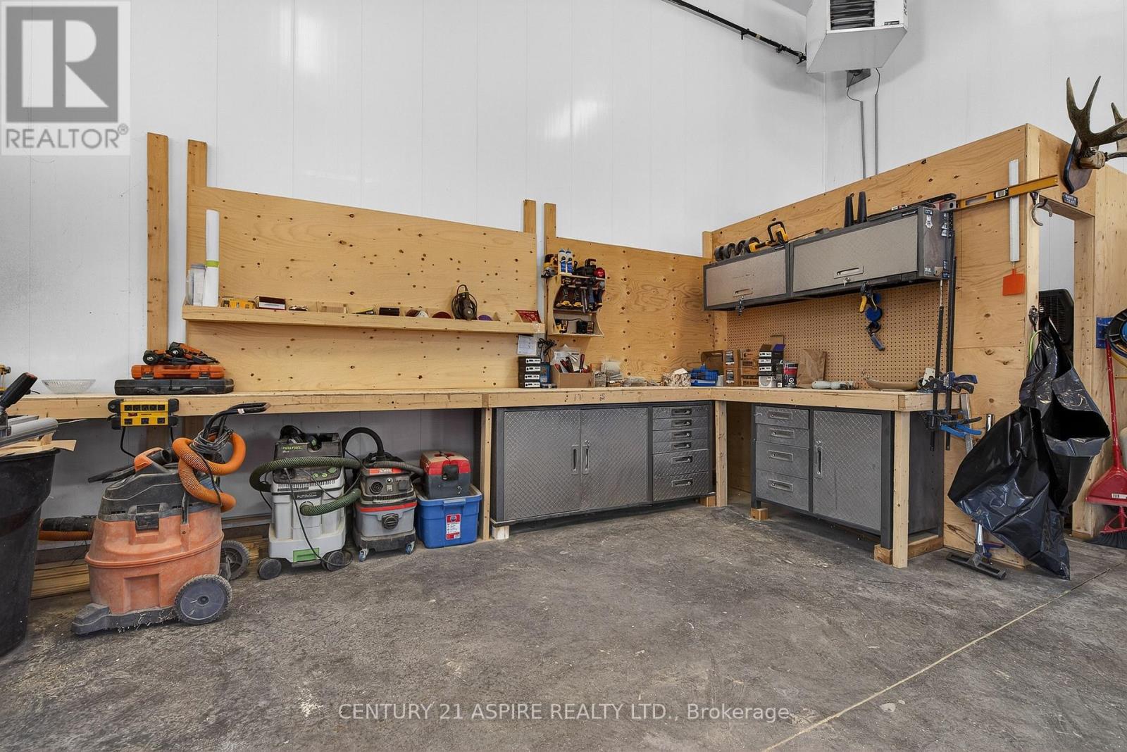 192 Hila Road, Whitewater Region, Ontario K8A 6W3 - Photo 39 - X12832274