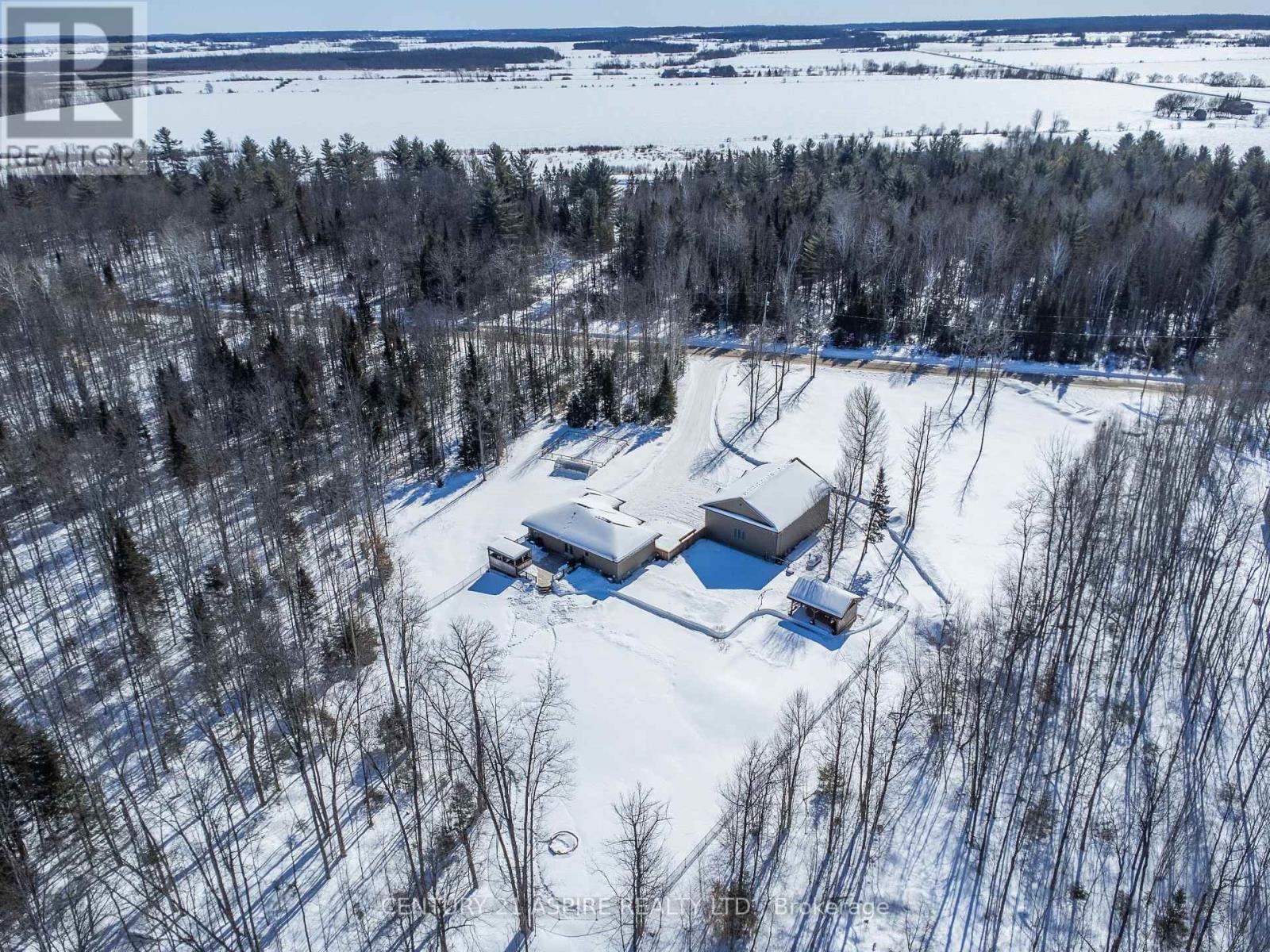 192 Hila Road, Whitewater Region, Ontario K8A 6W3 - Photo 41 - X12832274