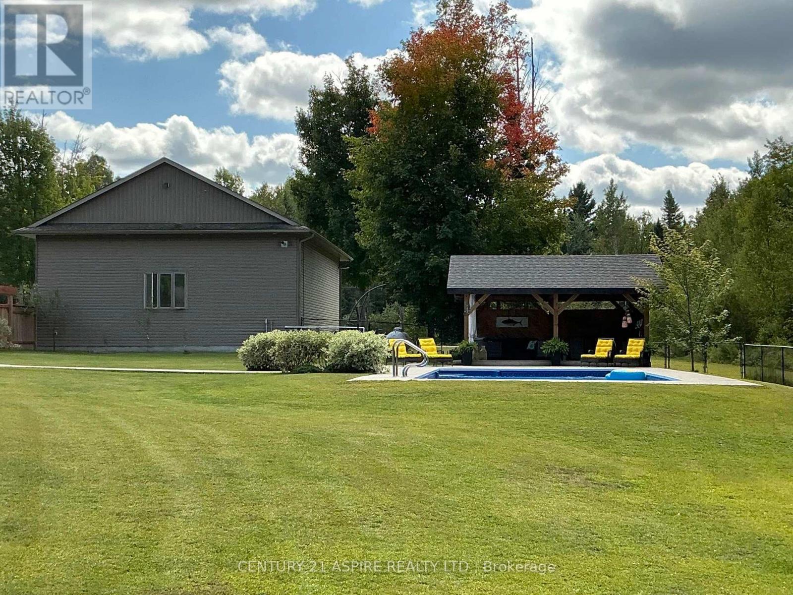 192 Hila Road, Whitewater Region, Ontario K8A 6W3 - Photo 48 - X12832274