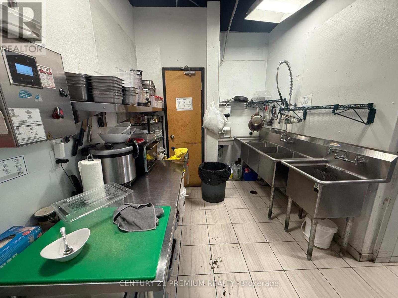 E2 - 50 Rivermont Road, Brampton, Ontario  L6Y 0E3 - Photo 3 - W12307697