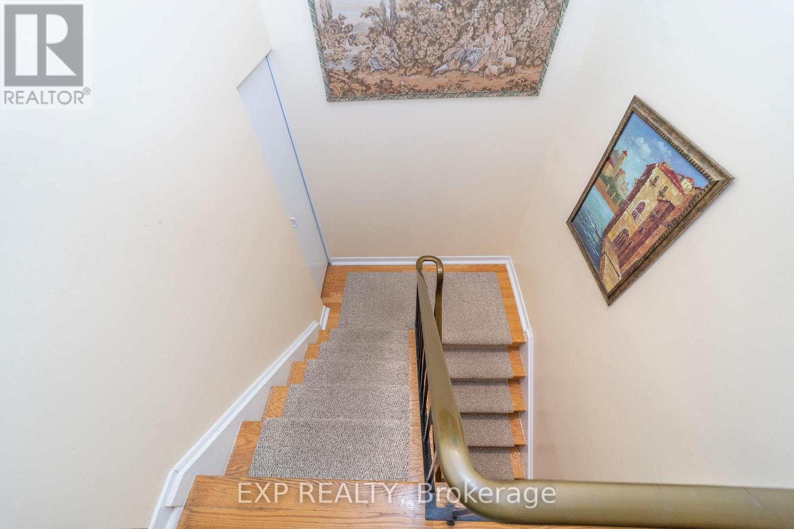 21 Southview Crescent, Ottawa, Ontario  K2E 5R4 - Photo 18 - X12673970