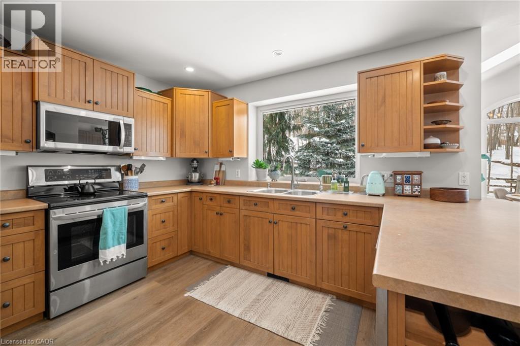 29 Muskoka Court, Kitchener, Ontario  N2B 3M2 - Photo 18 - 40806535