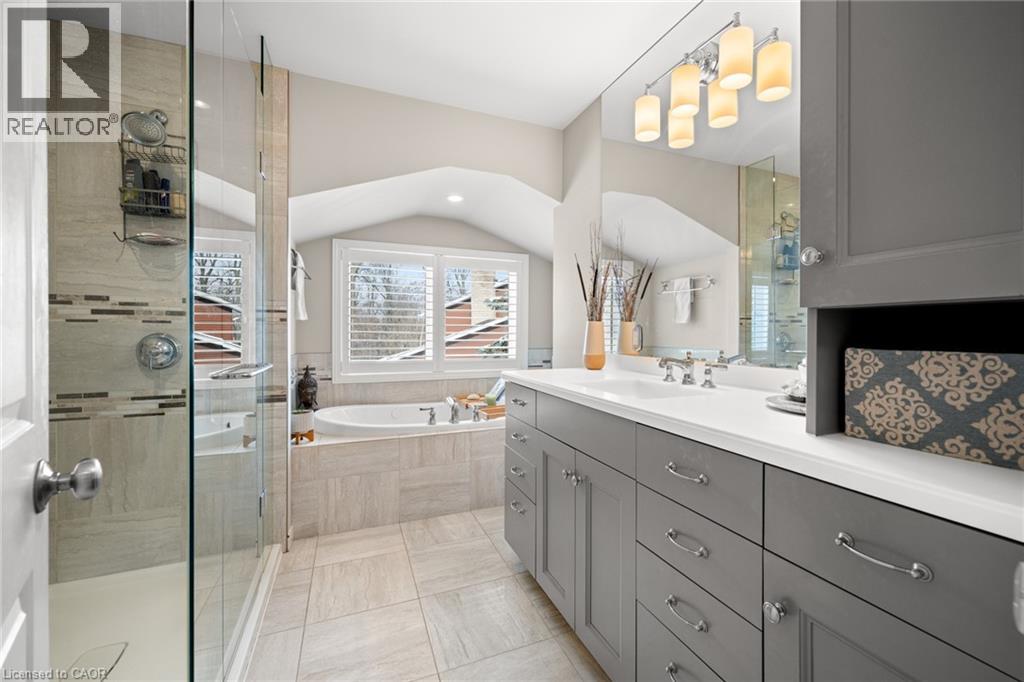 29 Muskoka Court, Kitchener, Ontario  N2B 3M2 - Photo 34 - 40806535