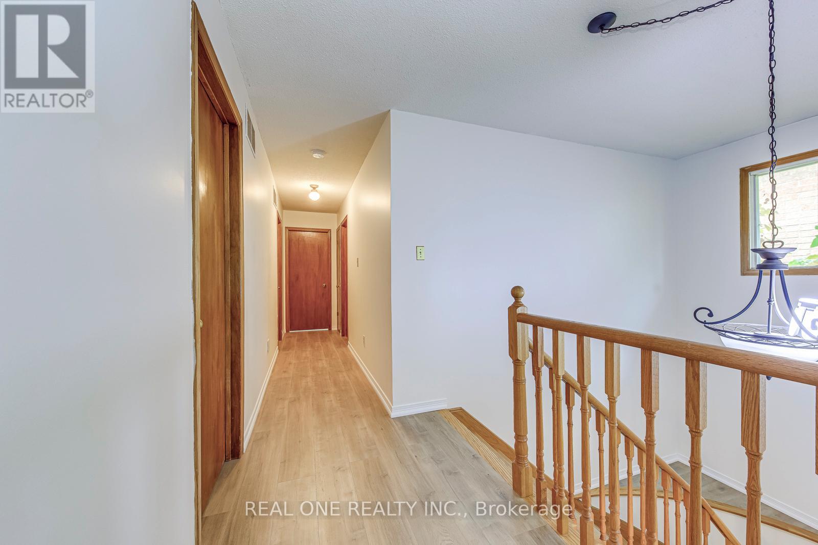 220 Kingsbridge Garden Circle, Mississauga, Ontario  L5R 1L3 - Photo 22 - W12835554