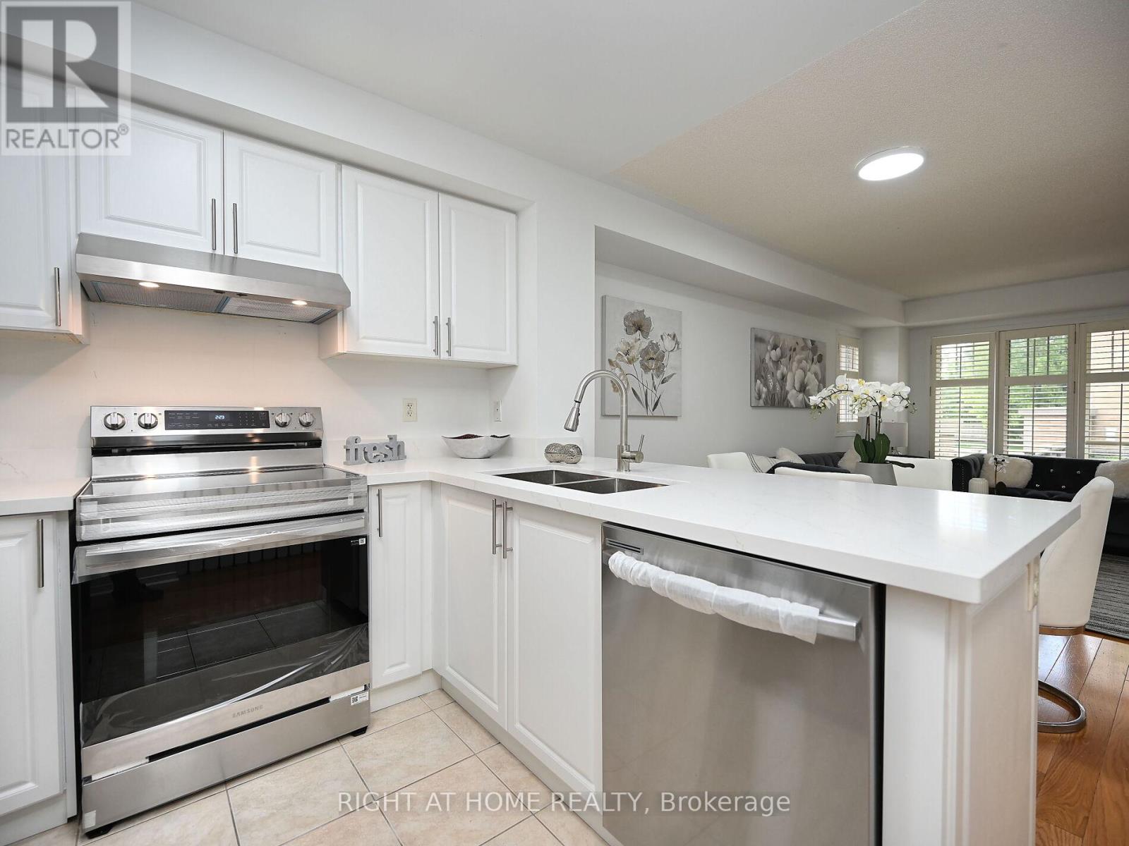 25 - 3250 Bentley Drive, Mississauga, Ontario  L5M 6V8 - Photo 22 - W12835580