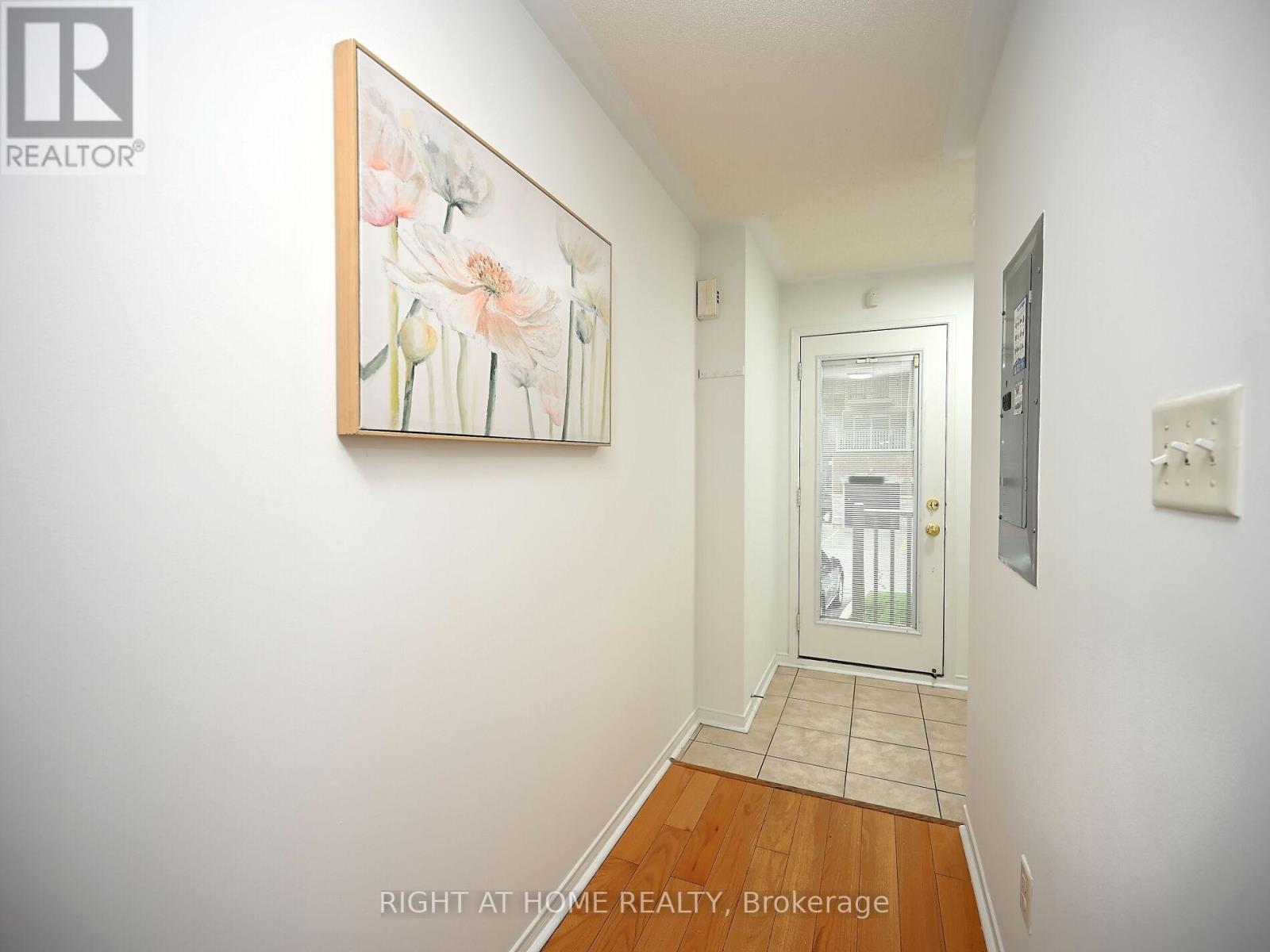 25 - 3250 Bentley Drive, Mississauga, Ontario  L5M 6V8 - Photo 7 - W12835580