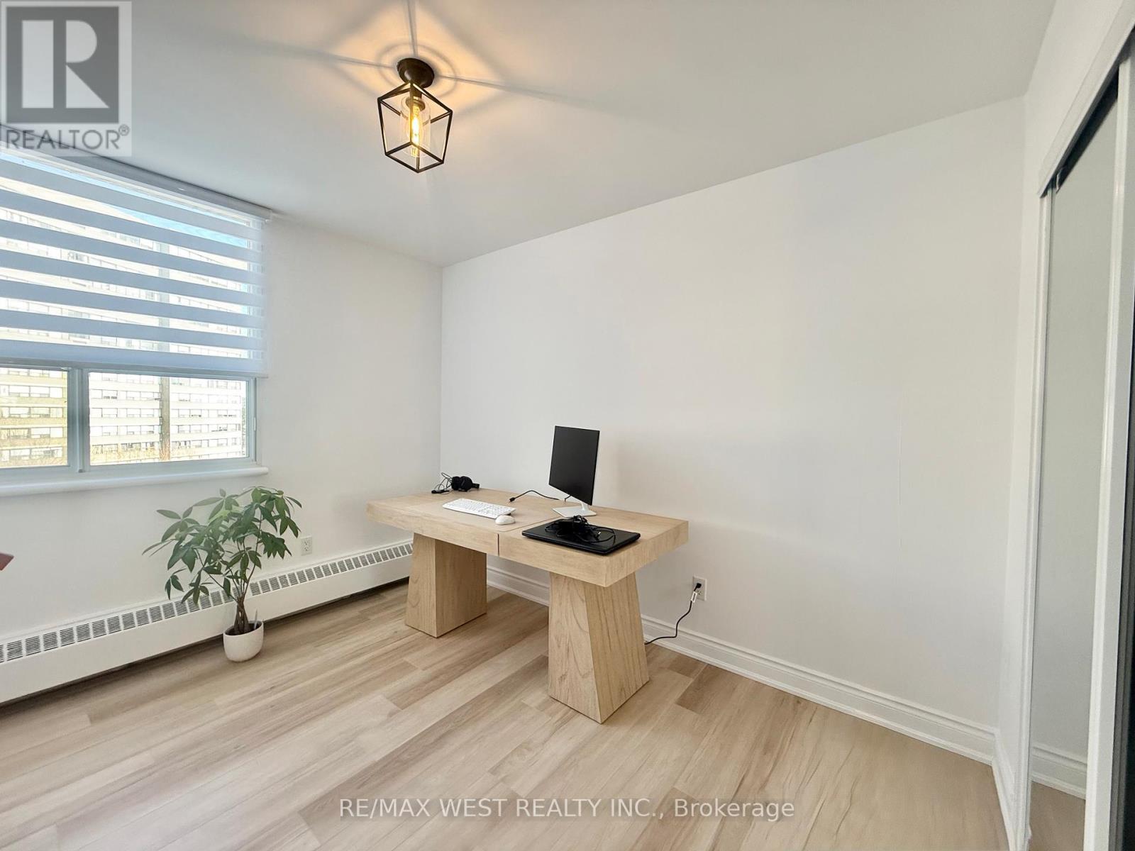 522 - 451 The West Mall, Toronto, Ontario  M9C 1G1 - Photo 13 - W12835586