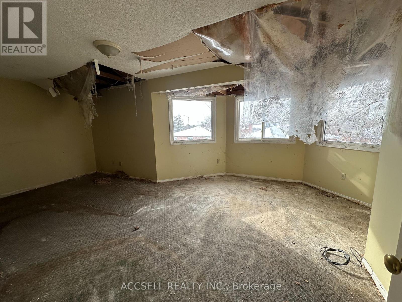 6255 Camgreen Circle, Mississauga, Ontario  L5N 4M5 - Photo 17 - W12835614