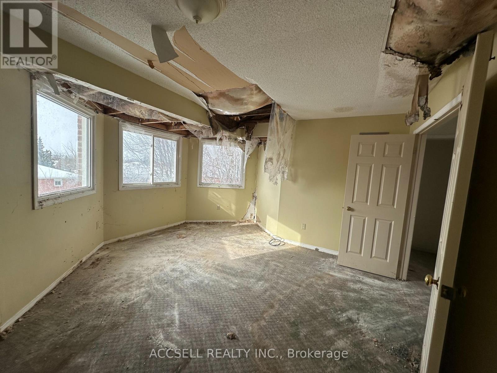 6255 Camgreen Circle, Mississauga, Ontario  L5N 4M5 - Photo 18 - W12835614