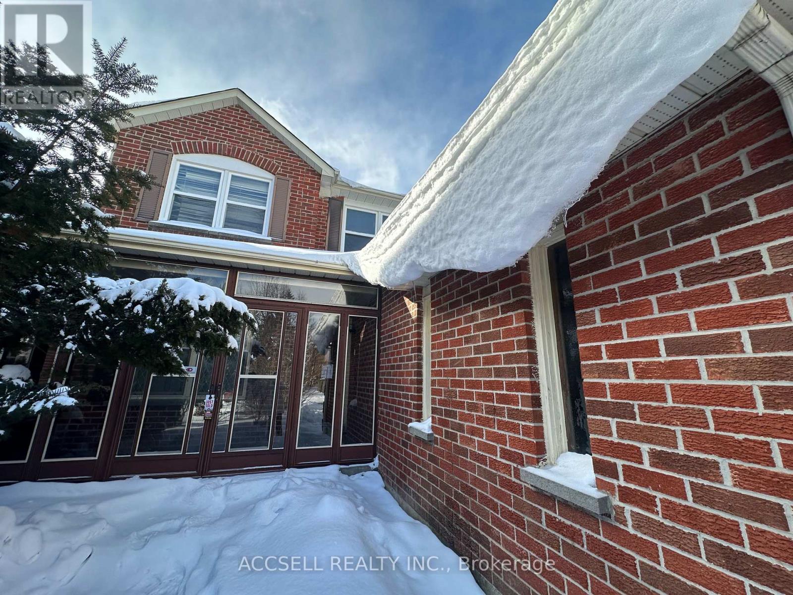6255 Camgreen Circle, Mississauga, Ontario  L5N 4M5 - Photo 2 - W12835614