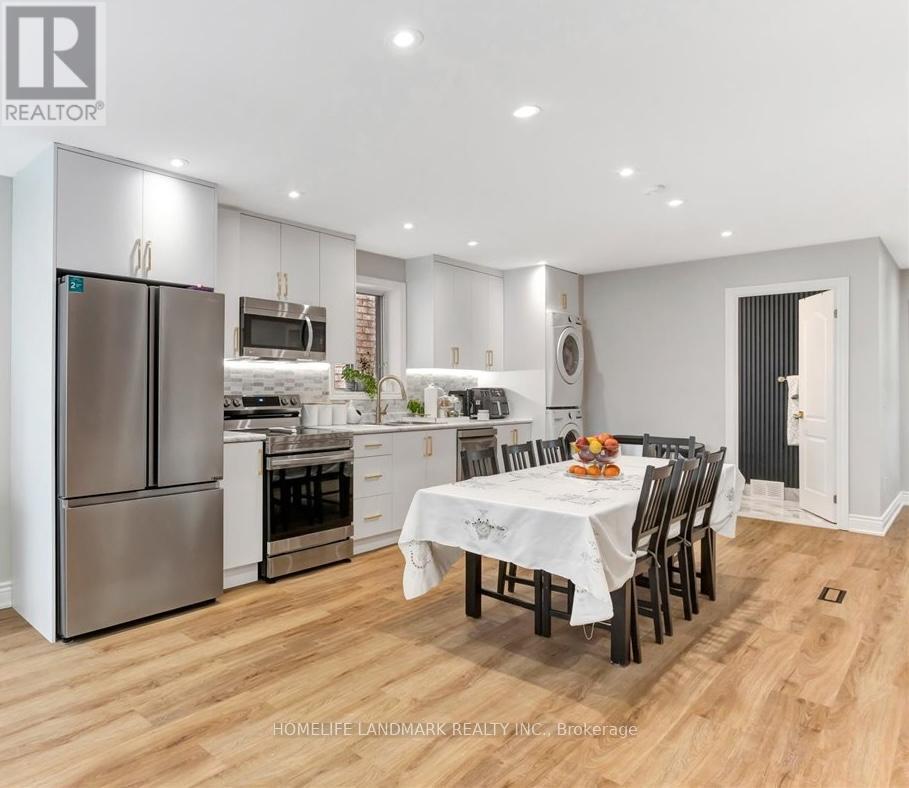 Upper - 89 Chiswick Avenue, Toronto, Ontario  M6M 4V2 - Photo 2 - W12835628