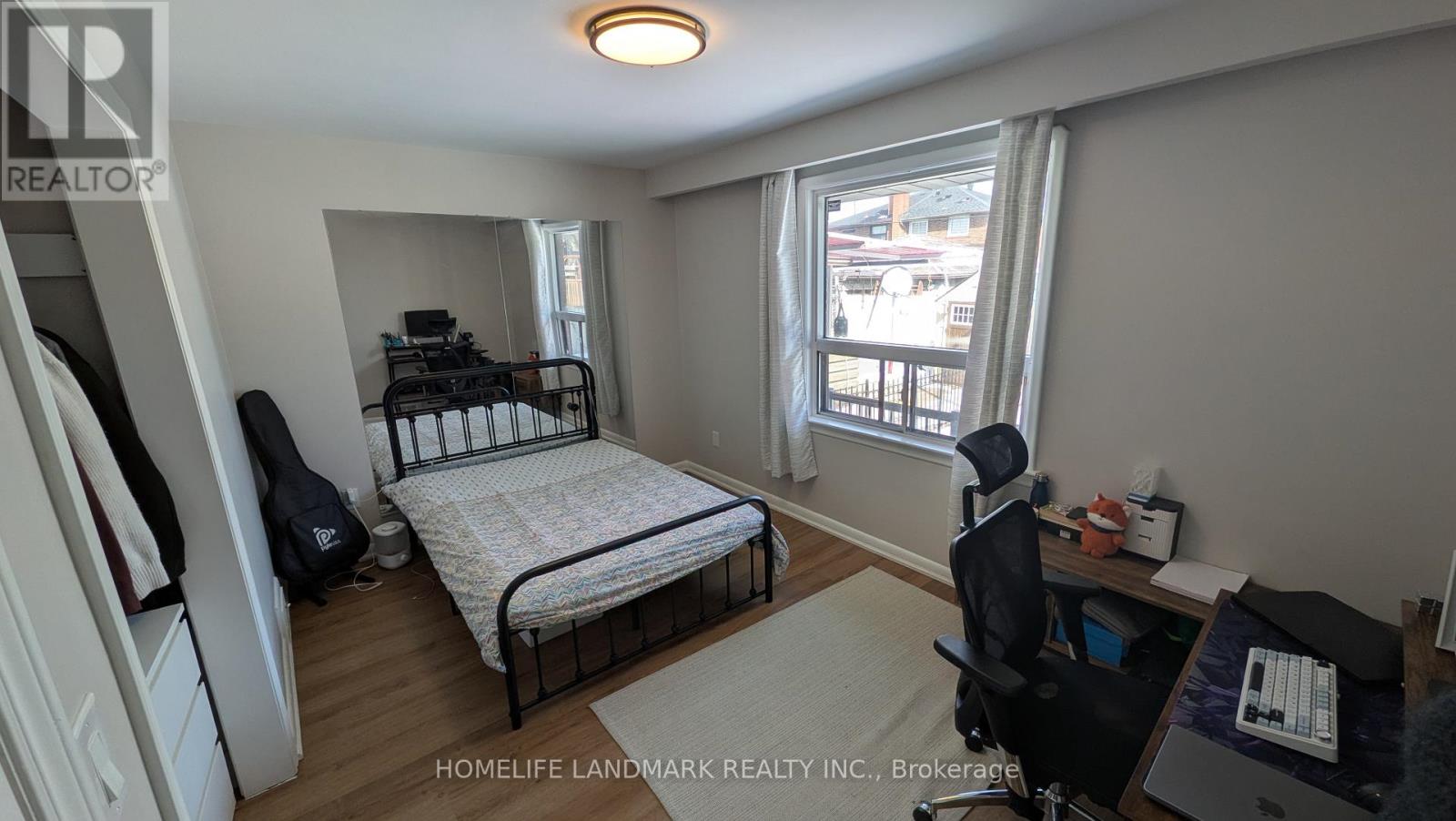 Upper - 89 Chiswick Avenue, Toronto, Ontario  M6M 4V2 - Photo 20 - W12835628