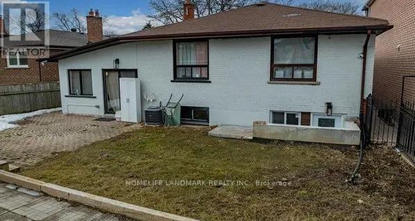Upper - 89 Chiswick Avenue, Toronto, Ontario  M6M 4V2 - Photo 22 - W12835628