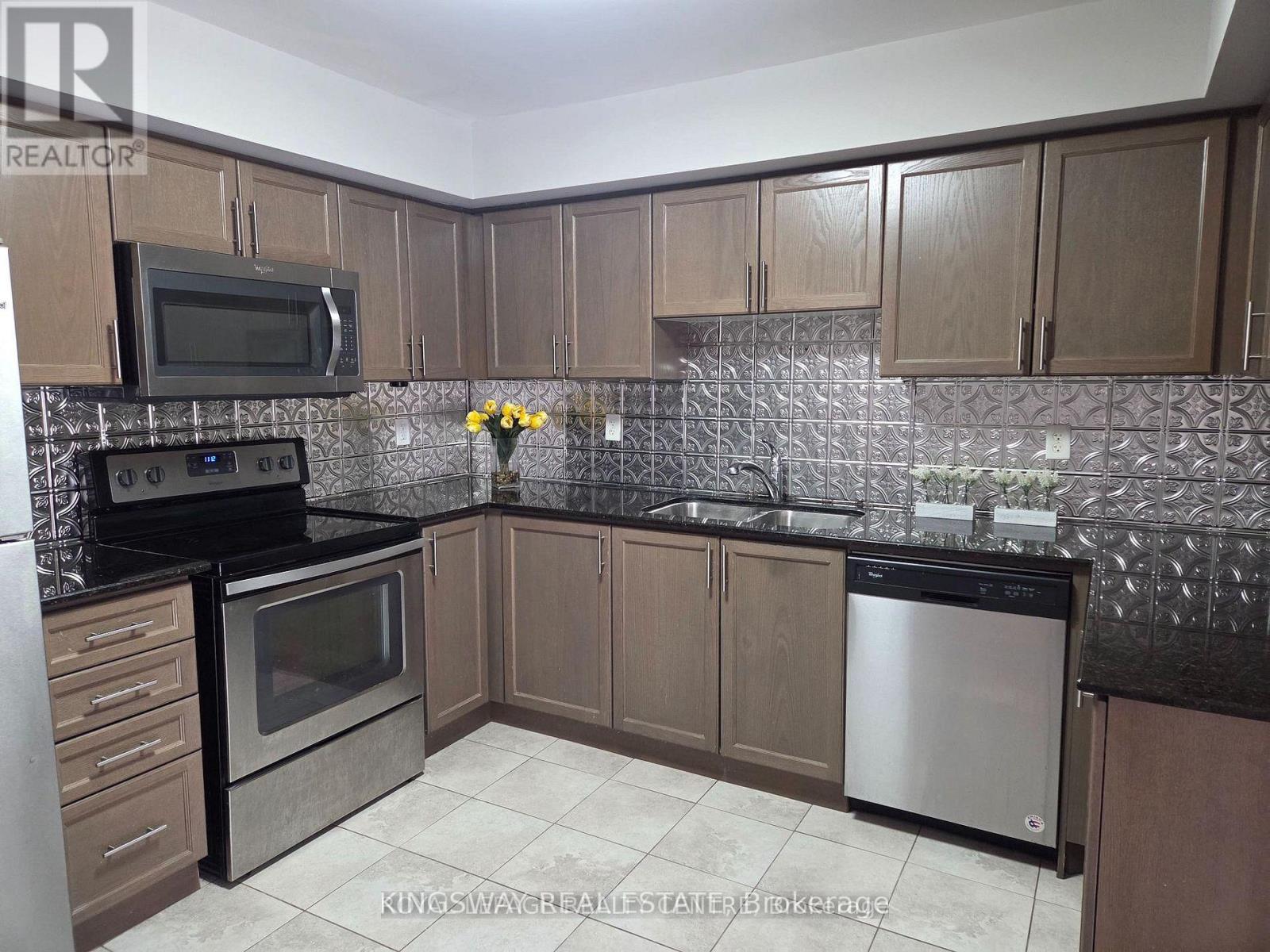 19 - 2472 Post Road S, Oakville, Ontario  L6H 0K1 - Photo 8 - W12835632