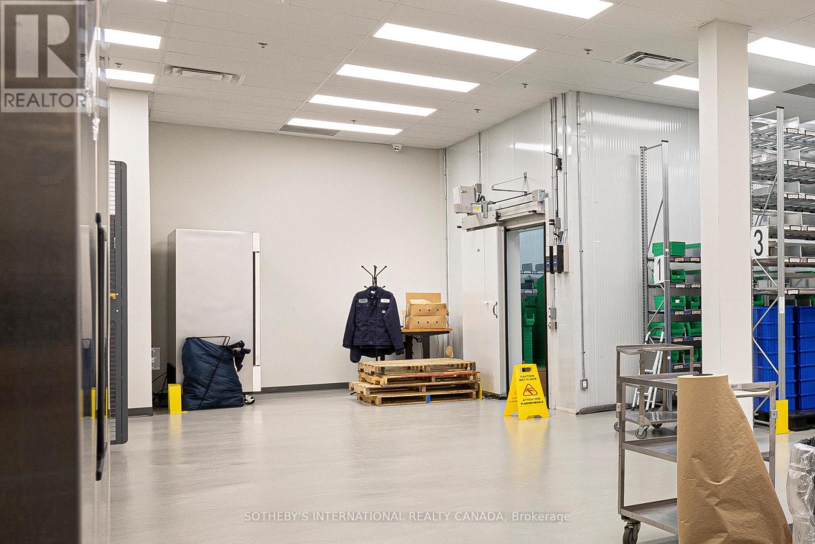 18b-19b - 755 Queensway E, Mississauga, Ontario  L4Y 4C5 - Photo 19 - W12835682