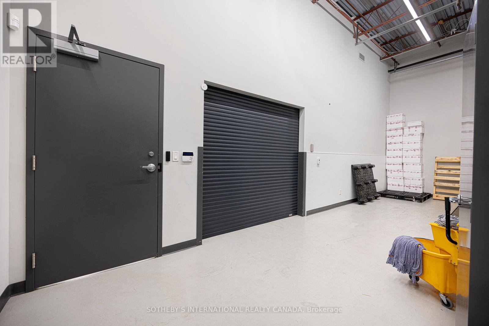 18b-19b - 755 Queensway E, Mississauga, Ontario  L4Y 4C5 - Photo 23 - W12835682