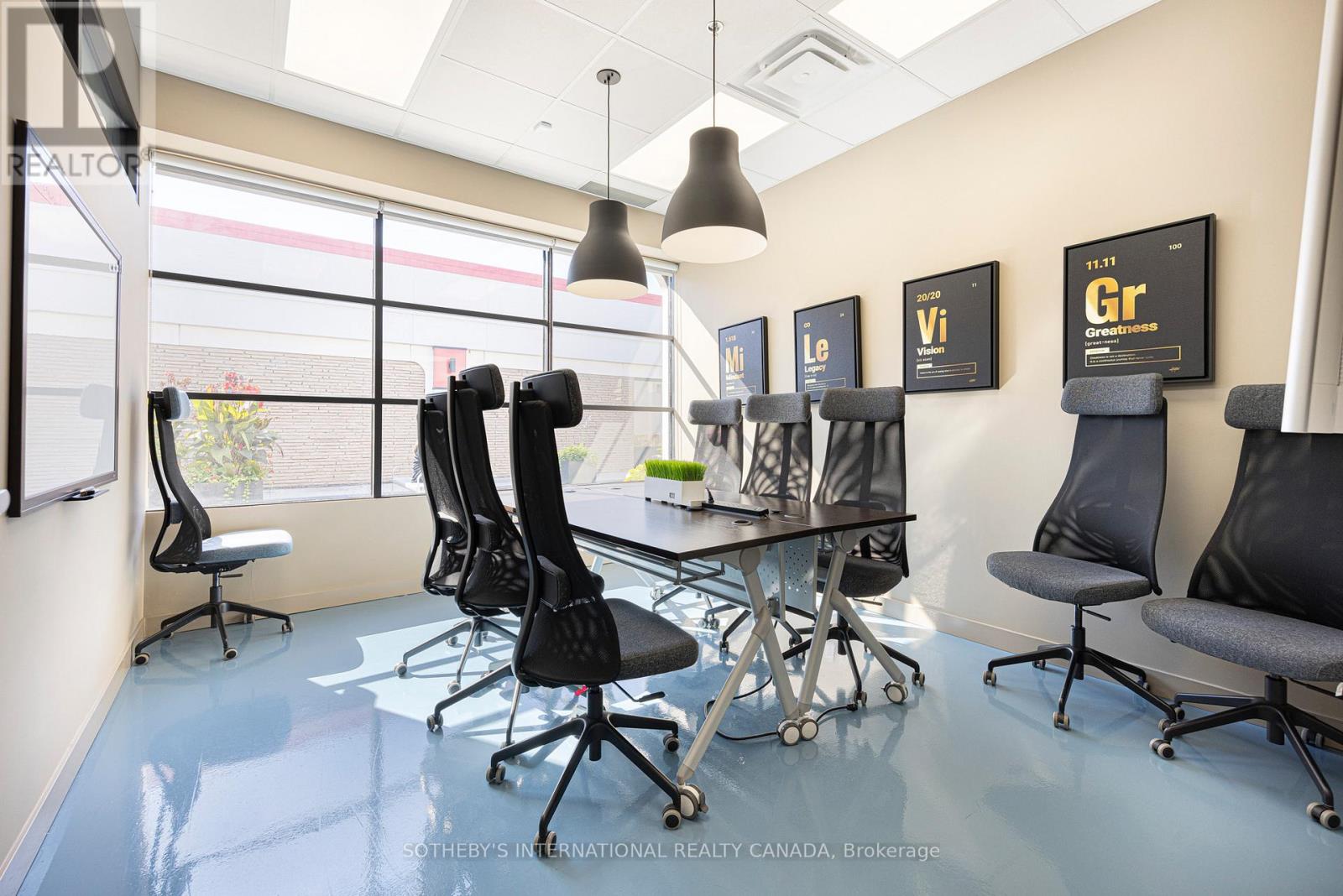 18b-19b - 755 Queensway E, Mississauga, Ontario  L4Y 4C5 - Photo 7 - W12835682