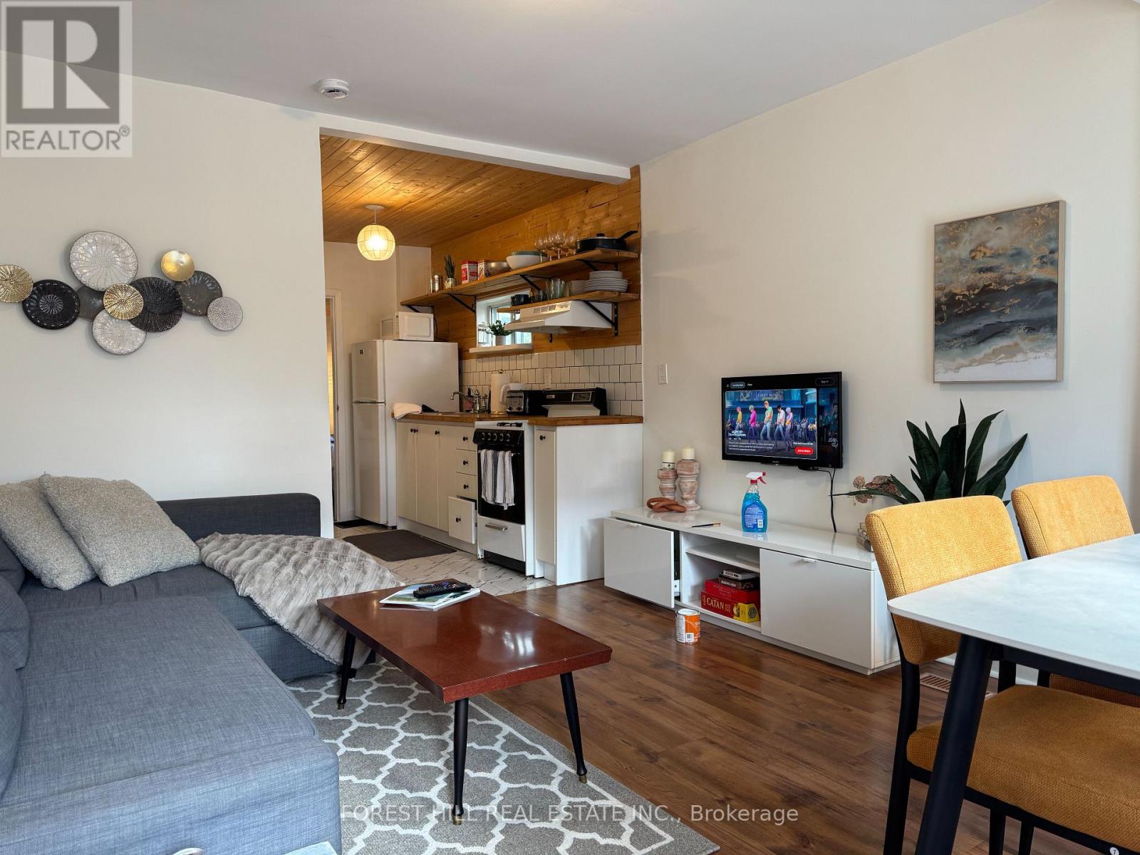 325 Westmoreland Avenue N, Toronto, Ontario M6H 3A6 - Photo 2 - W12835734