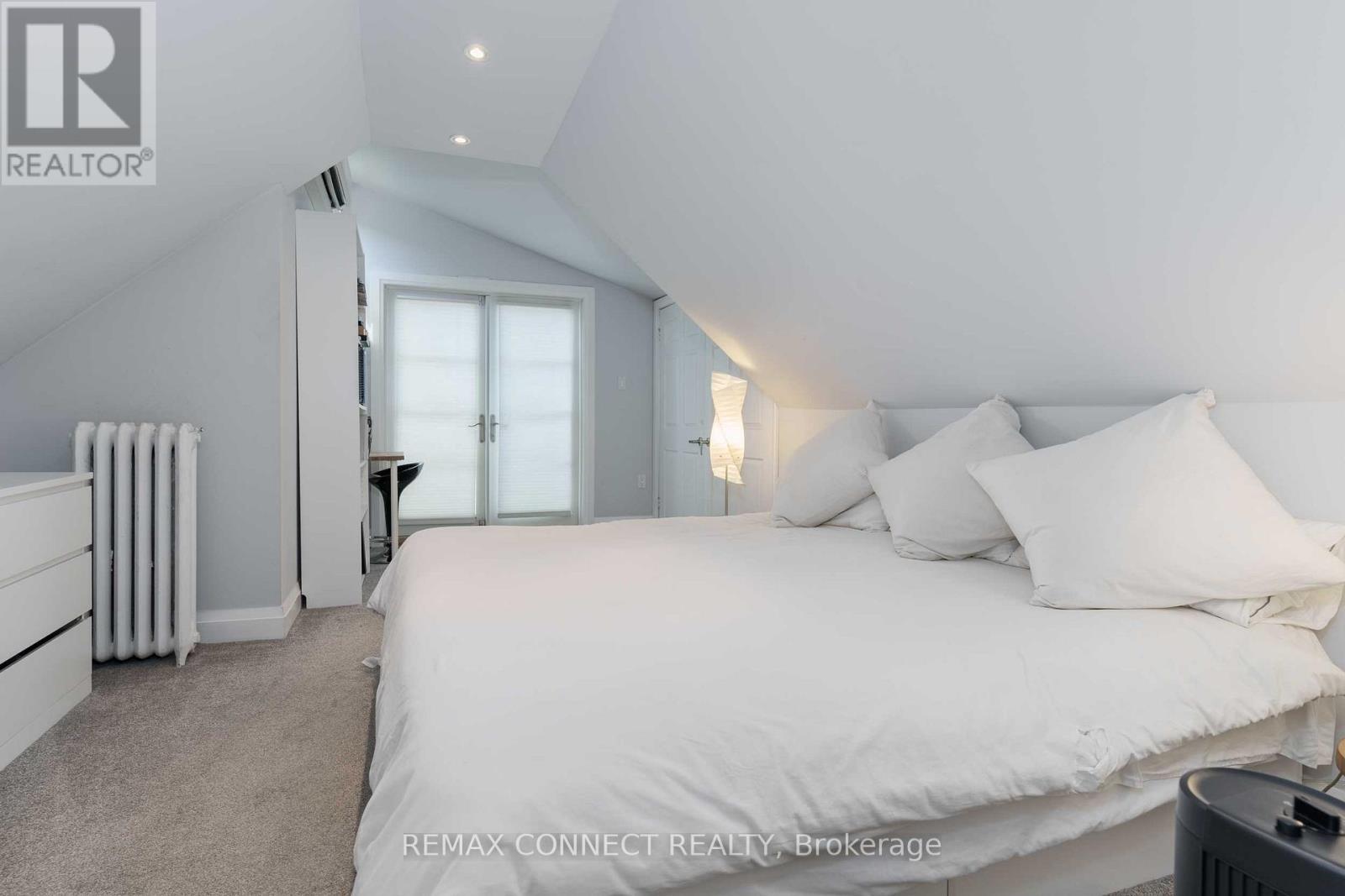 754 Windermere Avenue, Toronto, Ontario  M6S 3M6 - Photo 22 - W12835834