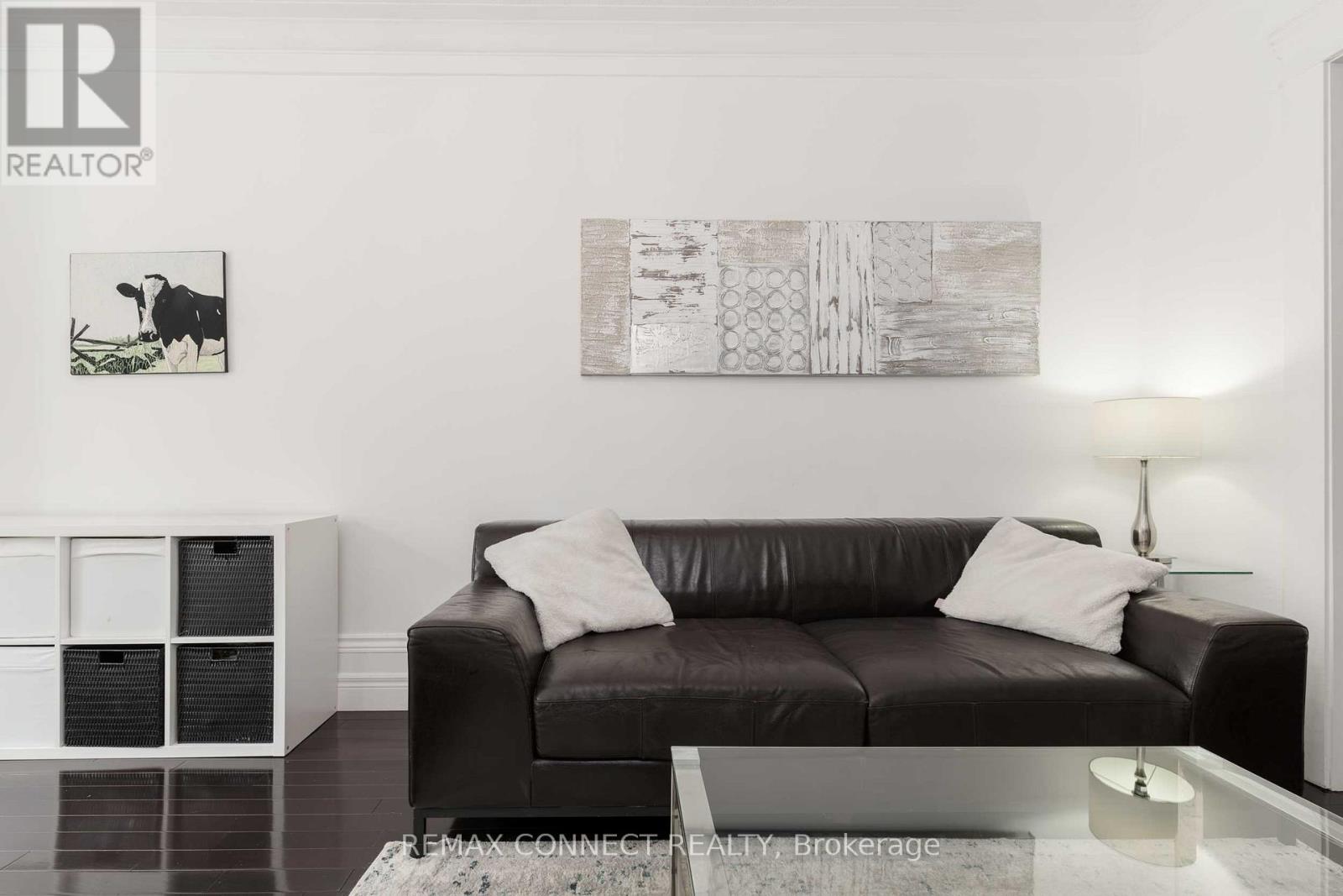 754 Windermere Avenue, Toronto, Ontario  M6S 3M6 - Photo 3 - W12835834