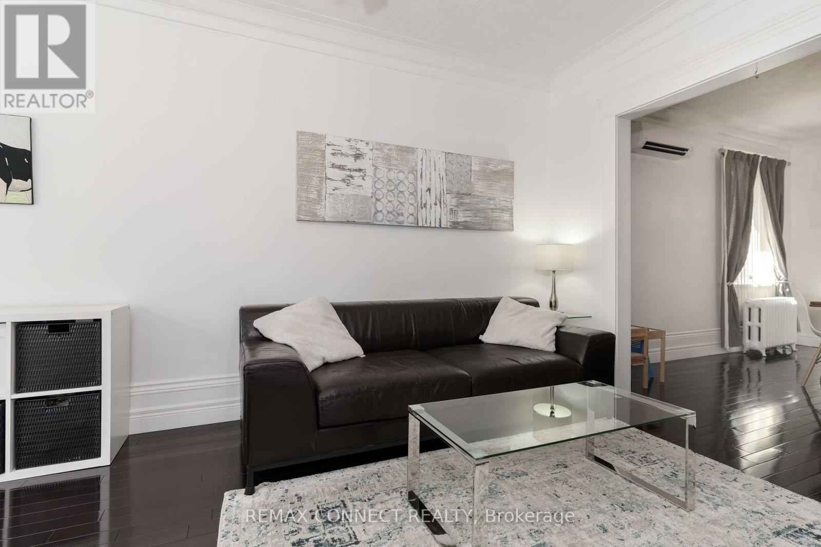 754 Windermere Avenue, Toronto, Ontario  M6S 3M6 - Photo 8 - W12835834