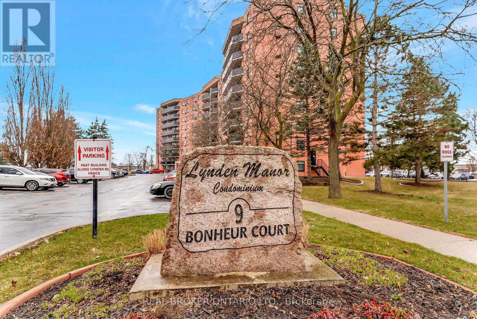 902 - 9 Bonheur Court, Brantford, Ontario  N3P 1Z5 - Photo 2 - X12393717