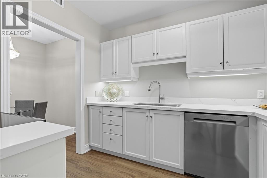 2075 Amherst Heights Drive Unit# 215, Burlington, Ontario  L7P 5B8 - Photo 8 - 40773902