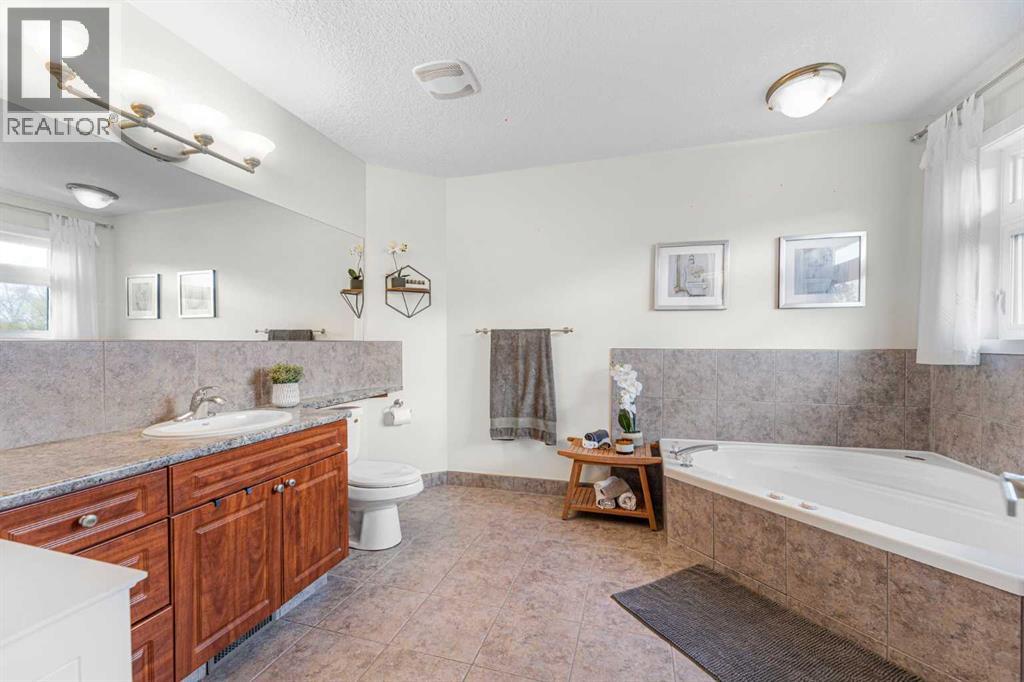 271196 Range Road 13  Nw, Airdrie, Alberta  T4B 0B8 - Photo 28 - A2273148