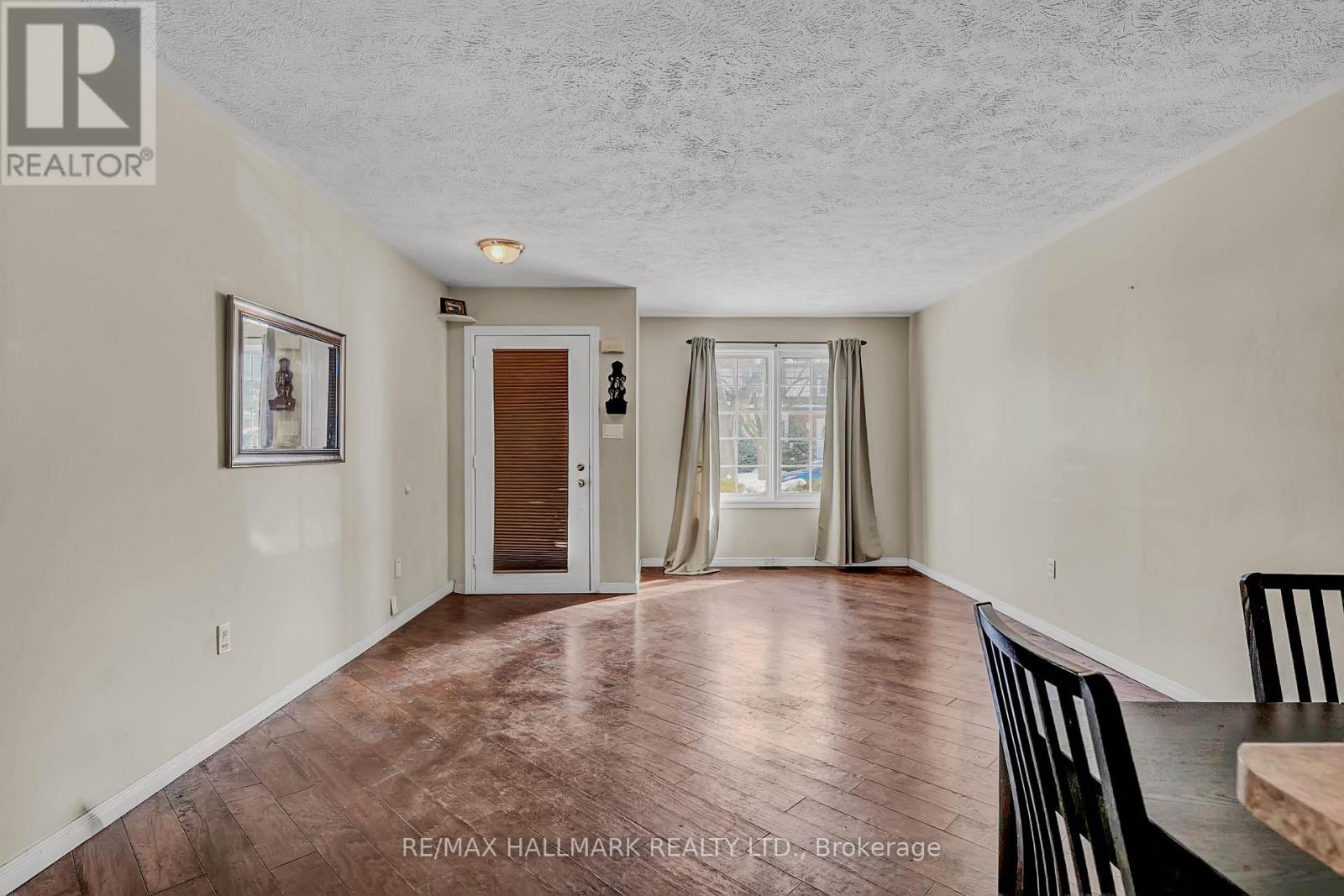 2 - 58 Waterloo Street, Brantford, Ontario  N3T 3R8 - Photo 4 - X12835564