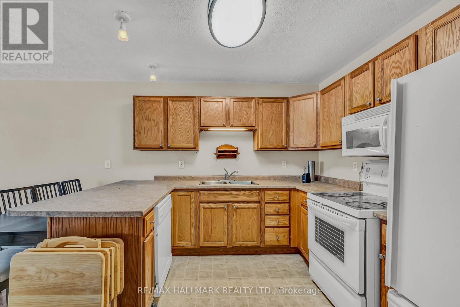 2 - 58 Waterloo Street, Brantford, Ontario  N3T 3R8 - Photo 8 - X12835564