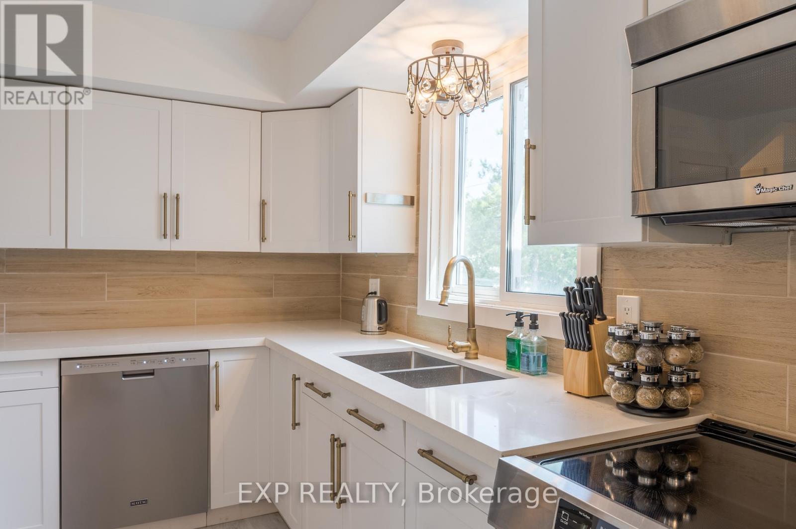 150 Bayview Drive, Greater Napanee, Ontario  K7R 3K8 - Photo 13 - X12835600