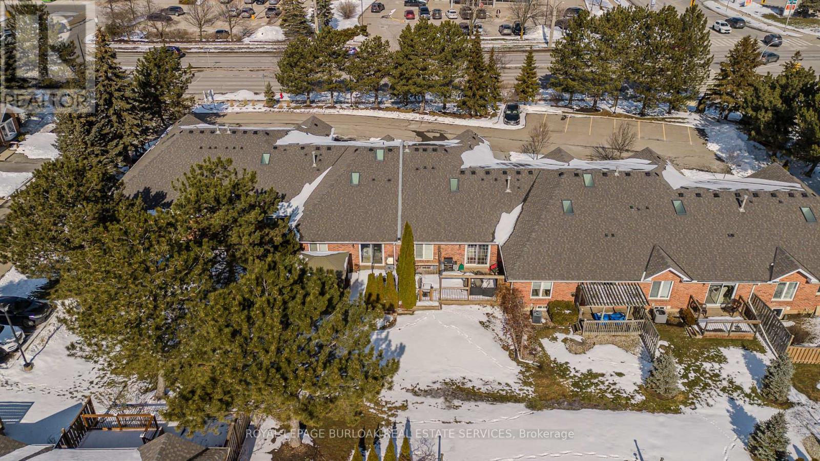 26 - 20 Meadowlands Boulevard, Hamilton, Ontario  L9K 1J5 - Photo 3 - X12835606