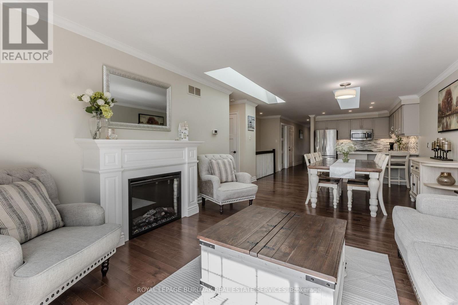 26 - 20 Meadowlands Boulevard, Hamilton, Ontario  L9K 1J5 - Photo 6 - X12835606