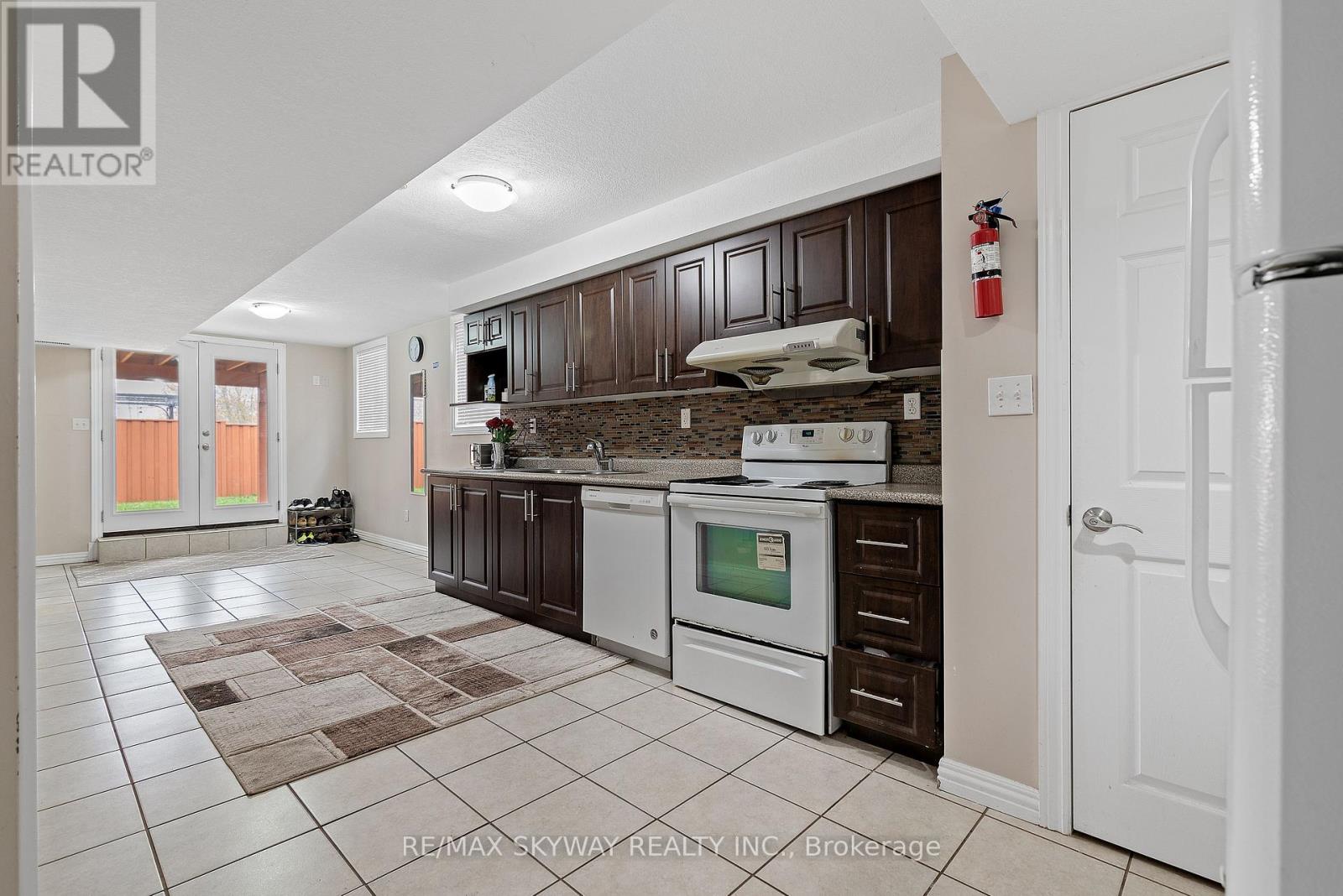 116 Severn Drive, Guelph, Ontario  N1E 7K6 - Photo 28 - X12835616