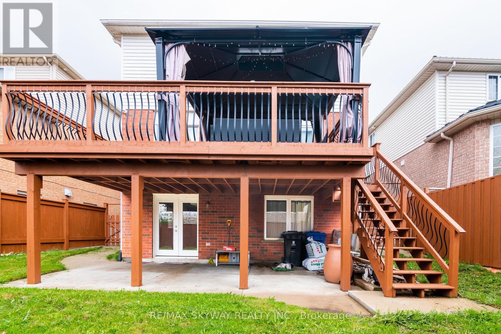 116 Severn Drive, Guelph, Ontario  N1E 7K6 - Photo 32 - X12835616