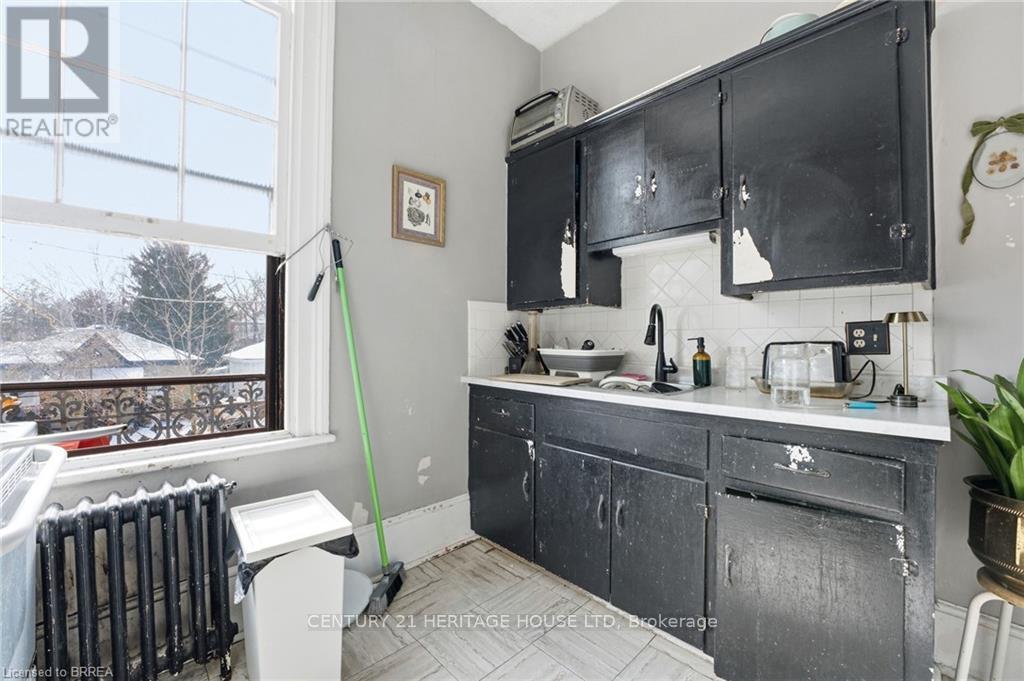 220 Nelson Street, Brantford, Ontario  N3S 4C1 - Photo 26 - X12835650