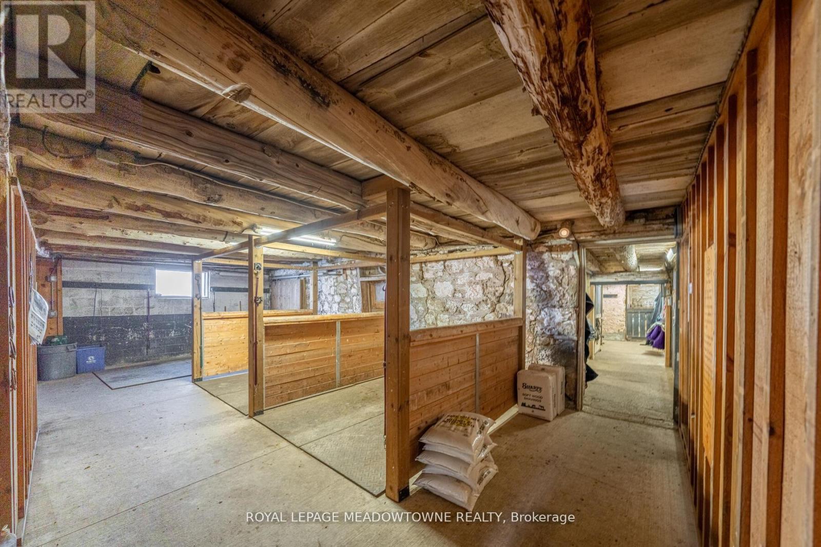 8863 Wellington 124 Road, Erin, Ontario  N1H 6H7 - Photo 31 - X12835780