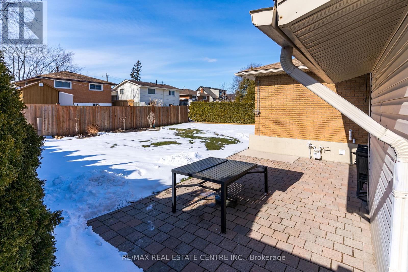 102 Greeningdon Drive, Hamilton, Ontario  L9A 3A7 - Photo 31 - X12835784