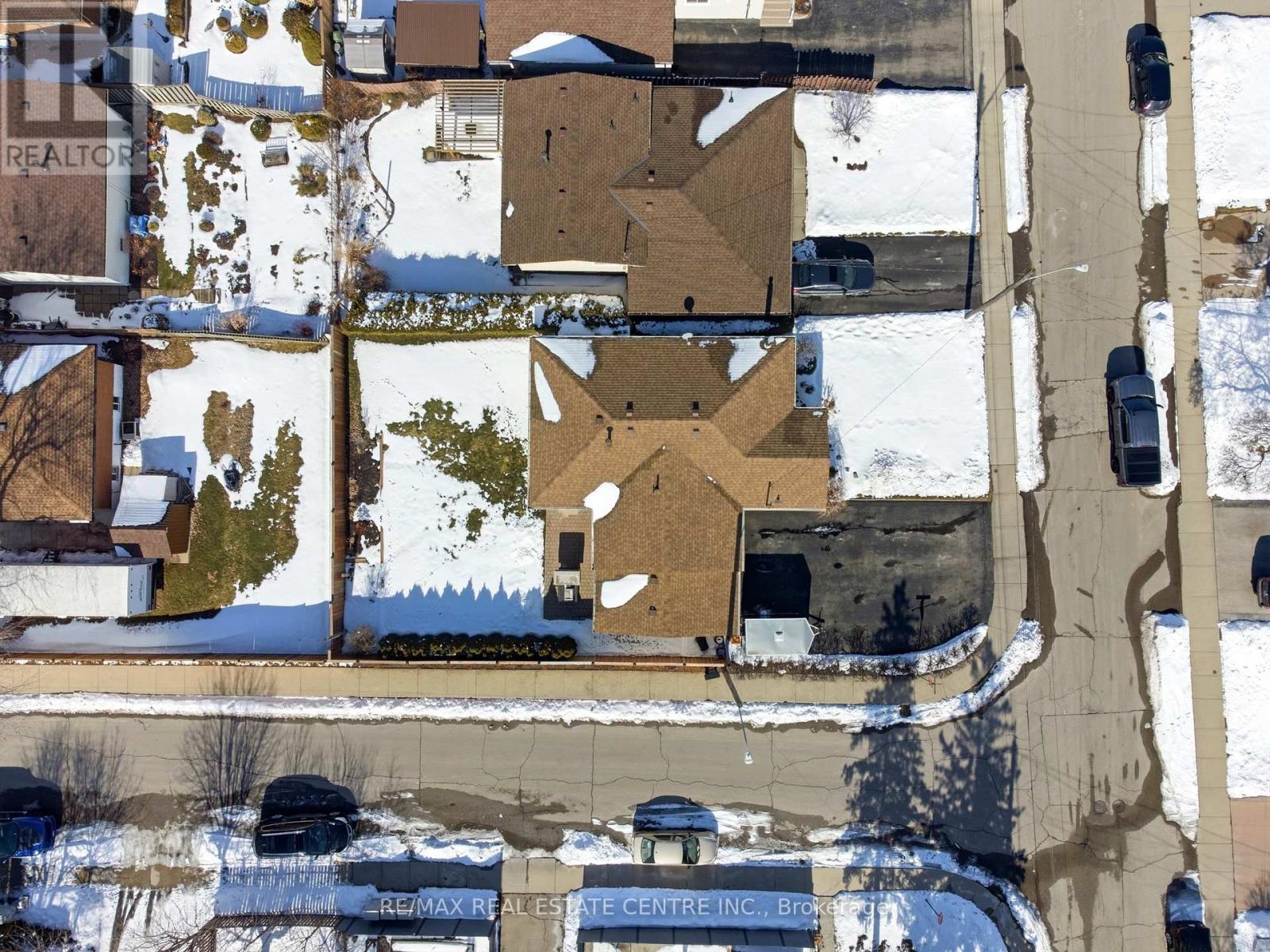 102 Greeningdon Drive, Hamilton, Ontario  L9A 3A7 - Photo 37 - X12835784