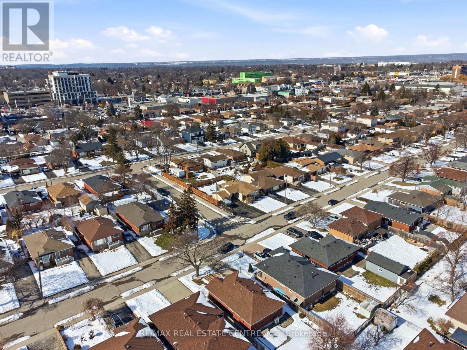 102 Greeningdon Drive, Hamilton, Ontario  L9A 3A7 - Photo 40 - X12835784