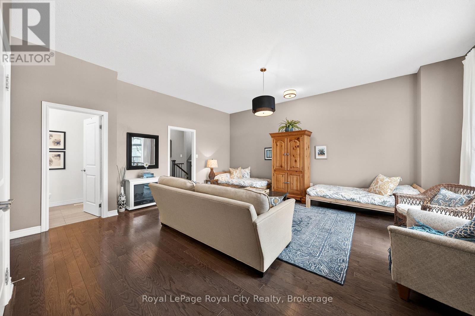 92 Cardigan Street, Guelph, Ontario  N1H 0A4 - Photo 37 - X12827748