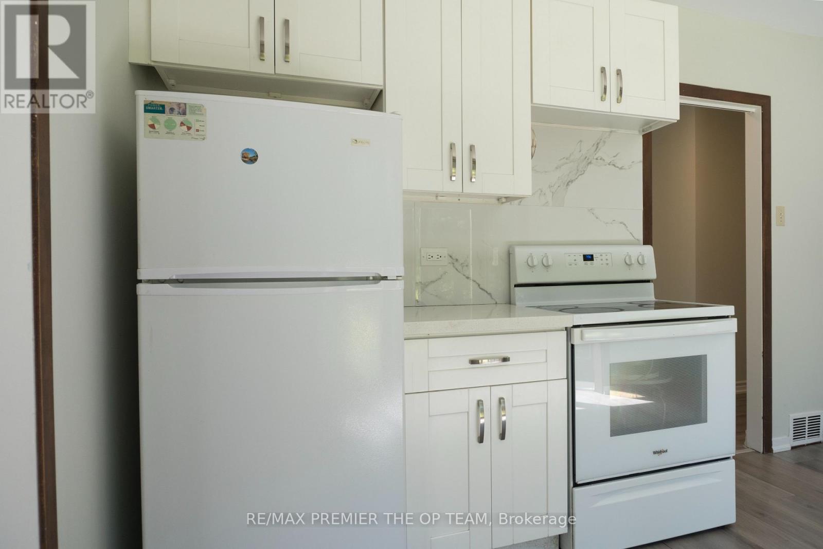 37 John Street, King, Ontario  L7B 1J6 - Photo 11 - N12828648