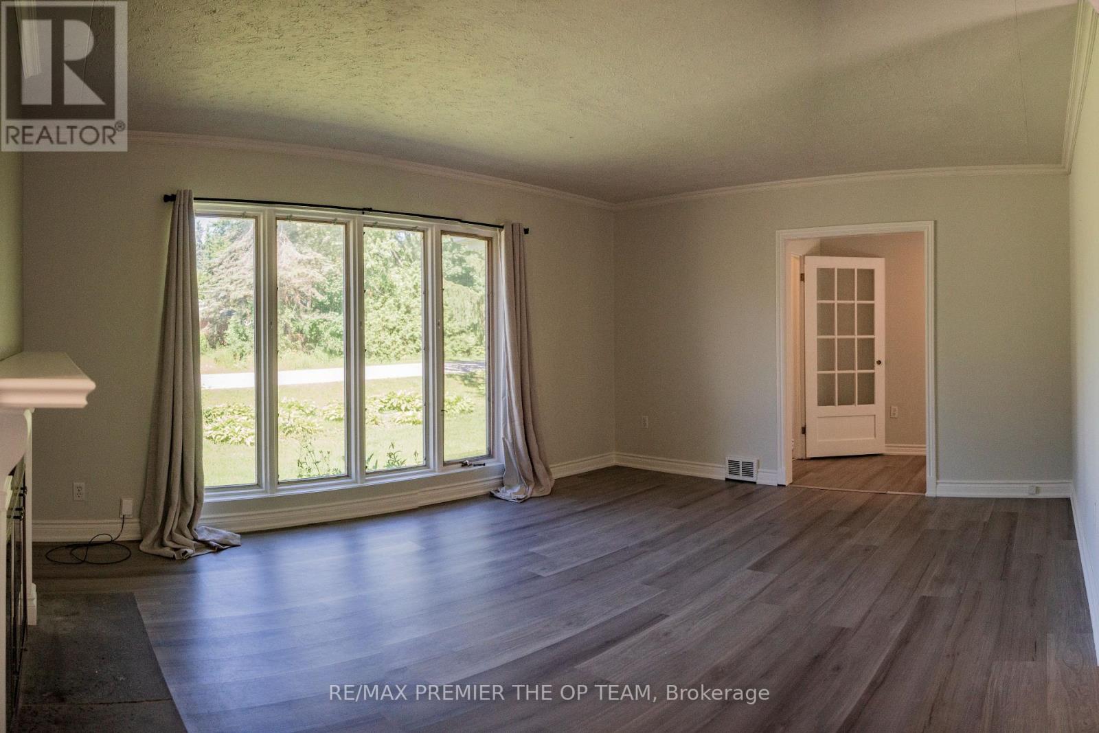 37 John Street, King, Ontario  L7B 1J6 - Photo 7 - N12828648