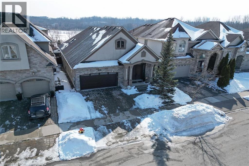 205 Paige Place, Kitchener, Ontario   - Photo 1 - 40808608