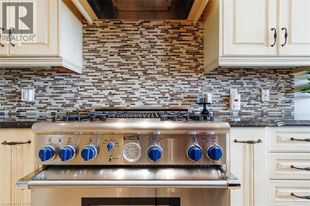 205 Paige Place, Kitchener, Ontario   - Photo 10 - 40808608