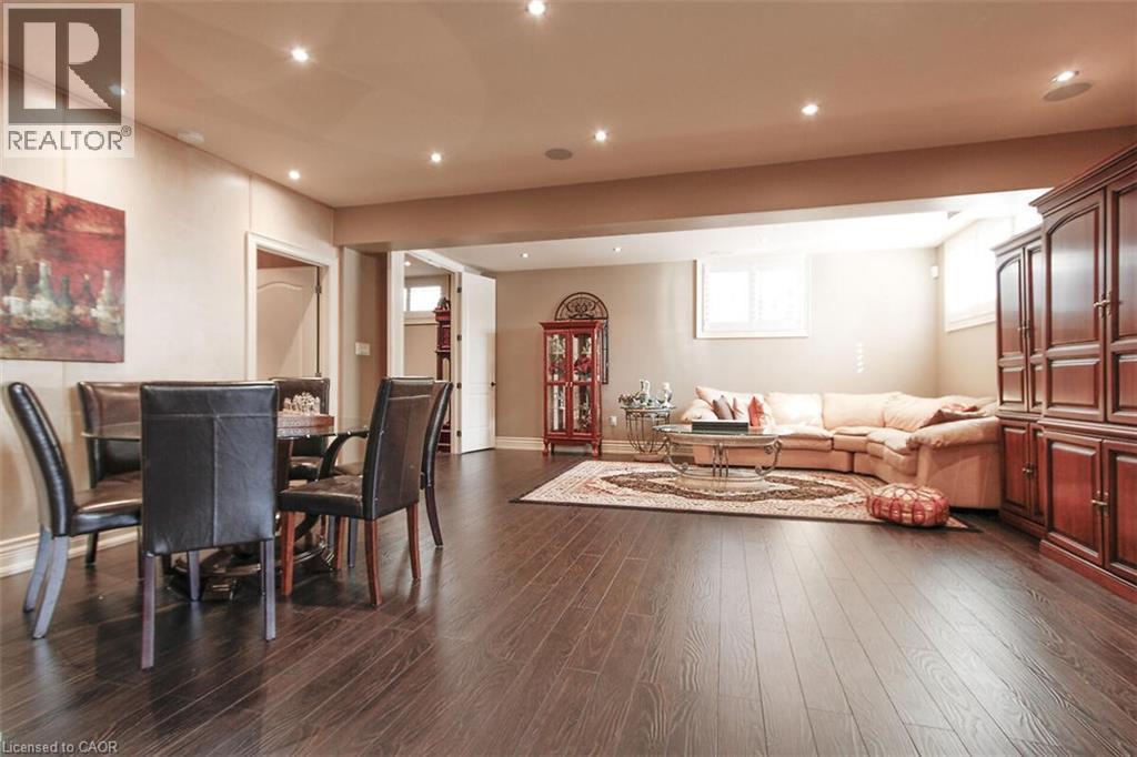 205 Paige Place, Kitchener, Ontario   - Photo 23 - 40808608